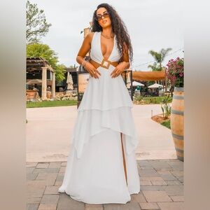 Elegant White Backless Dress